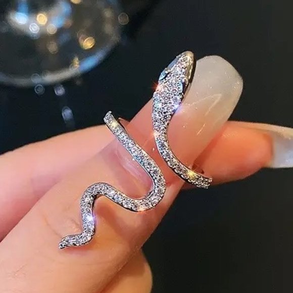 Snake Wrap Ring Sparkle Zircon Rhinestones Silver Goth Punk Pop Rave Reptile NEW - Picture 1 of 4